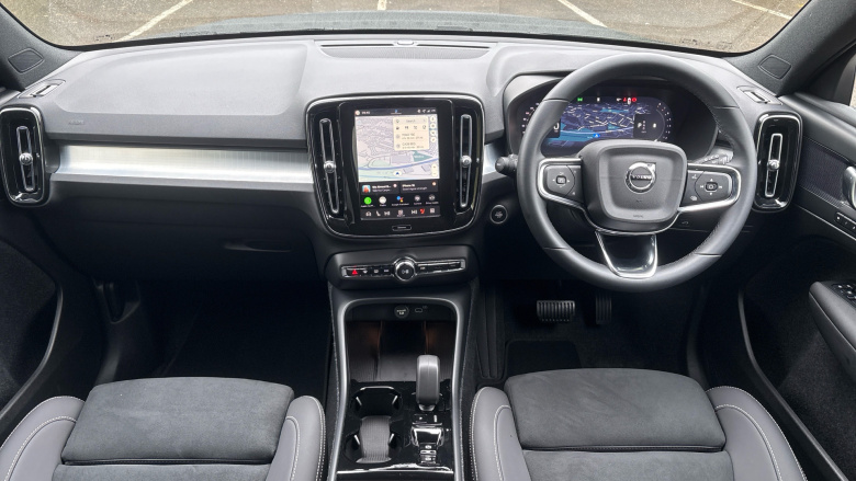 Volvo XC40 2.0 B3P Plus Black Edition 5dr Auto Petrol Estate